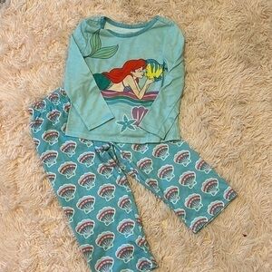 Nwot disney little mermaid pj set size 3t